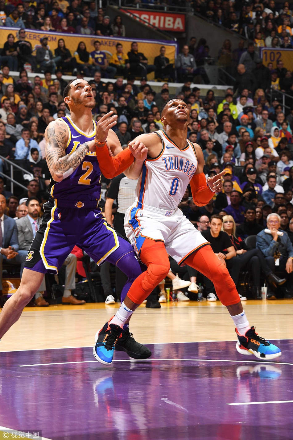 萨冲击三冠 萨冲击三冠